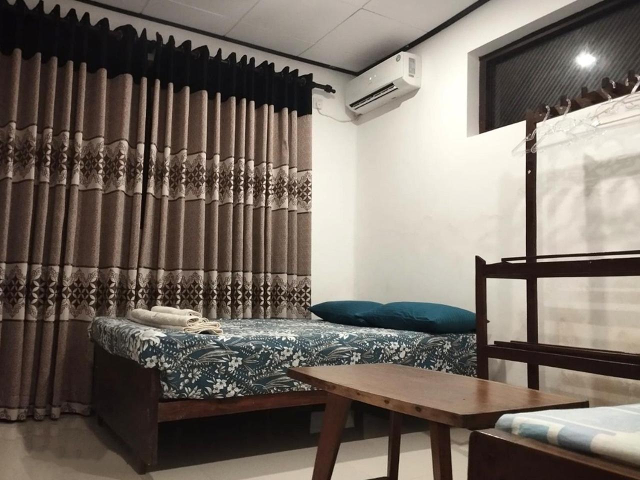 Sea Breeze Guest House Negombo Exterior foto