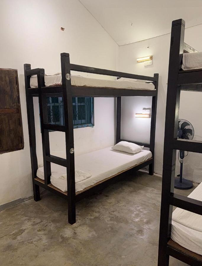 Sea Breeze Guest House Negombo Quarto foto
